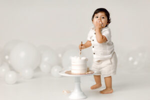 Bentonville cake smash photographer, NWA cake smash photography, baby birthday photoshoot near me