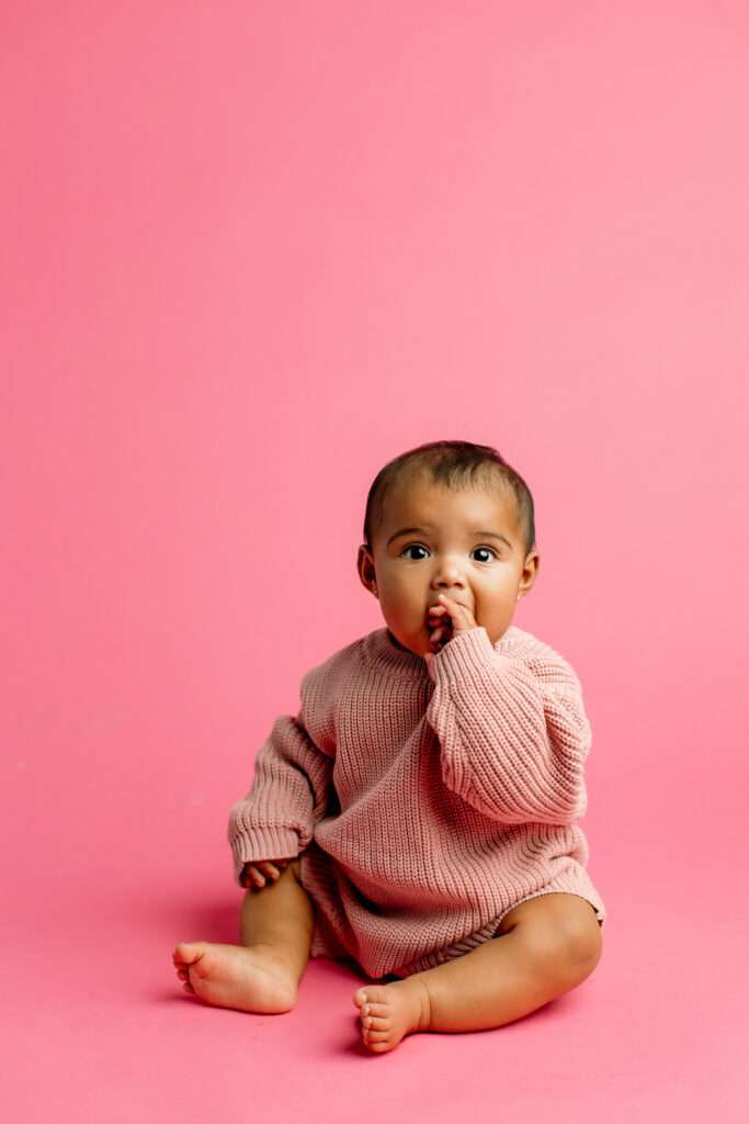 baby photographer Pea Ridge AR, milestone session, NWA baby portrait studio
