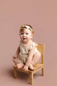 cake smash photography Pea Ridge, Cave Springs 1st birthday photoshoot, best Fayetteville AR vavy photographer