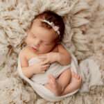 northwest arkansas newborn photographer, newborn photoshoot near me Fayetteville