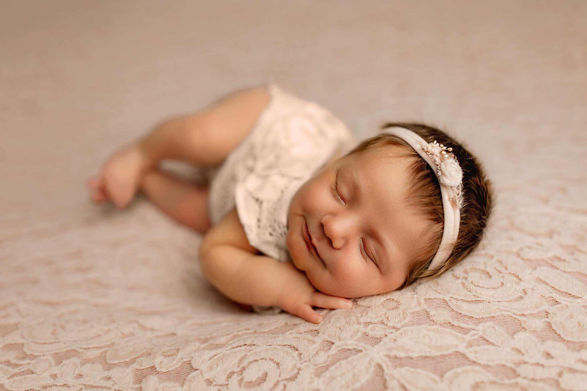 NWA Arkansas newborn photographer, Northwest Arkansas baby photoshoot, newborn portraits near me