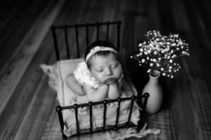 NWA Arkansas newborn photographer, Northwest Arkansas baby photoshoot, newborn portraits near me