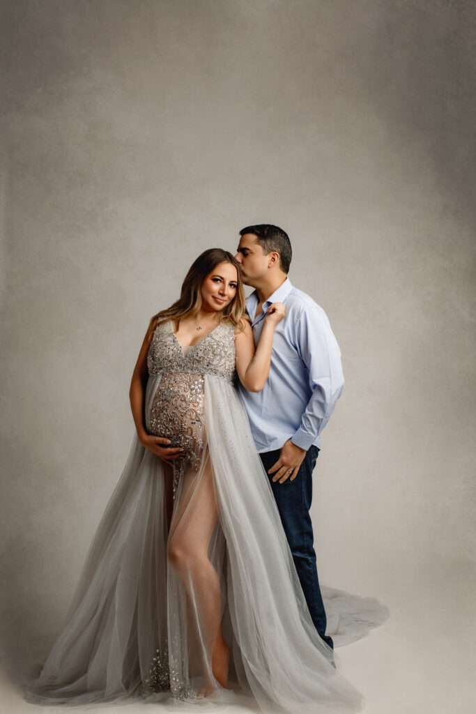 NW Arkansas maternity photographer, maternity photoshoot near me, maternity session near me